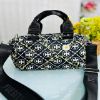 Picture of Printed Fabric Crossbody Bag (SP-1450)