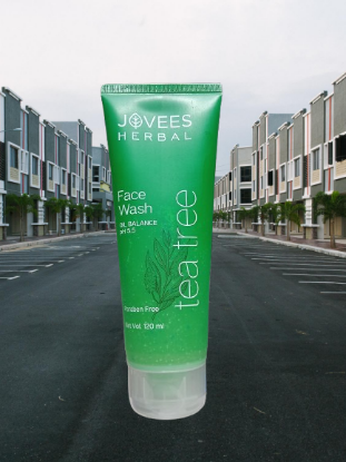Picture of Jovees Herbal Tea Tree Face Wash Green 
