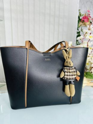 Picture of Classic Premium Leather Tote Black Bag (with Key Ring)