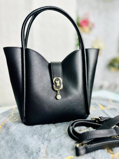 Picture of Unruly Daishu Premium Leather Hand Medium Black Hand Bag 