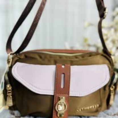 Picture of JUNFA & MODE High Quality Fabric Brown Bag ( Font Snap Batton)