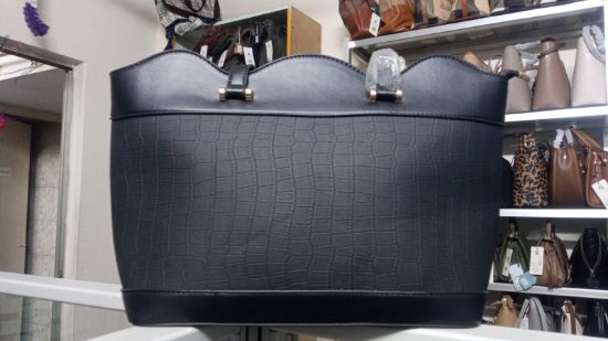 Picture of Freedom Premium Quality PU Leather Fashionable Shoulder Black Bag for Ladies
