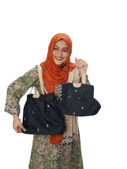 Picture of Hello Keke Urban Classic – Fabric Direct Shoulder Bag (18×12")
