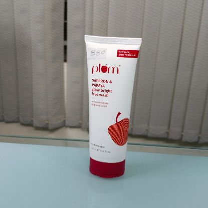 Picture of Plum Saffron & Papaya Face Wash – 100ml