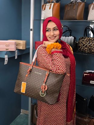 Picture of Michael Kors Luxurious Shoulder Bag (4220)