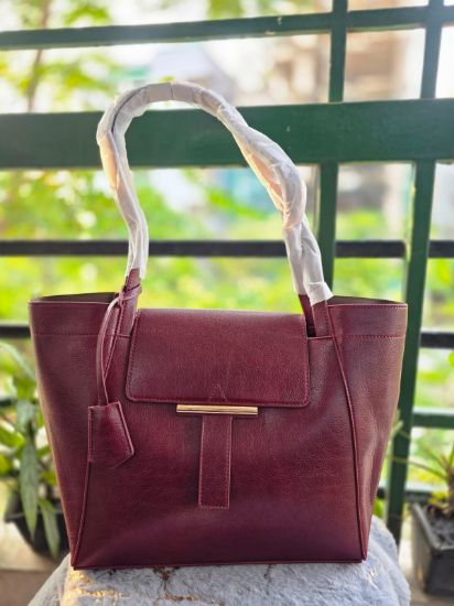 Picture of Premium Leather Luxurious Shoulder Bag (87072)