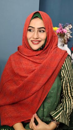 Picture of Grab Check Cotton Hijab